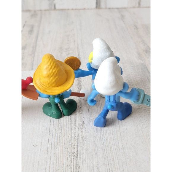 McDonald's 2013 Smurf vanity painter handy farmer toy figure set - Picture 8 of 9